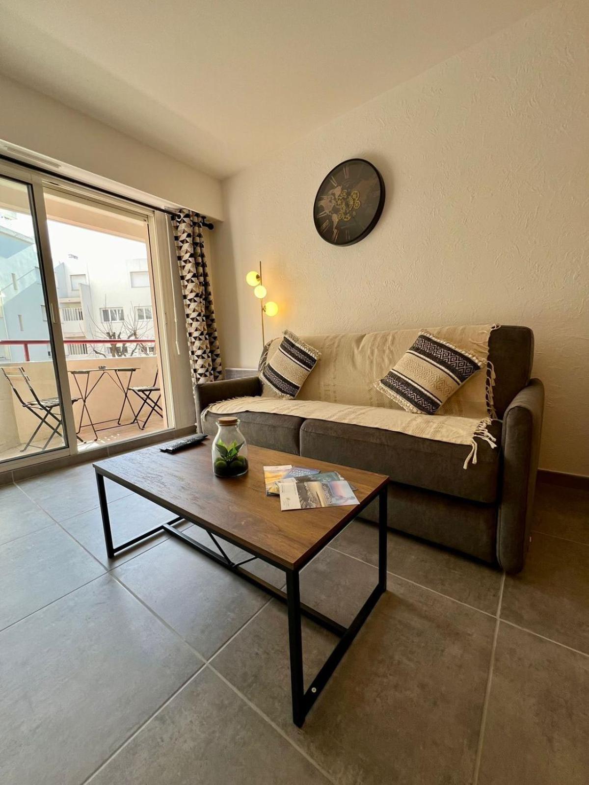 Studio Climatise, Cosy Et Calme Au Centre Ville Antibes Exterior foto